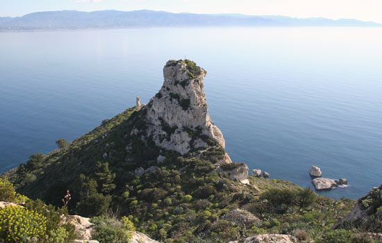 Cagliari, promontorio calcareo della Sella del diavolo 