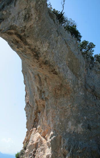 GaltellÃ¬ (NU), Sa Preda Istampada ...osservata dal basso 